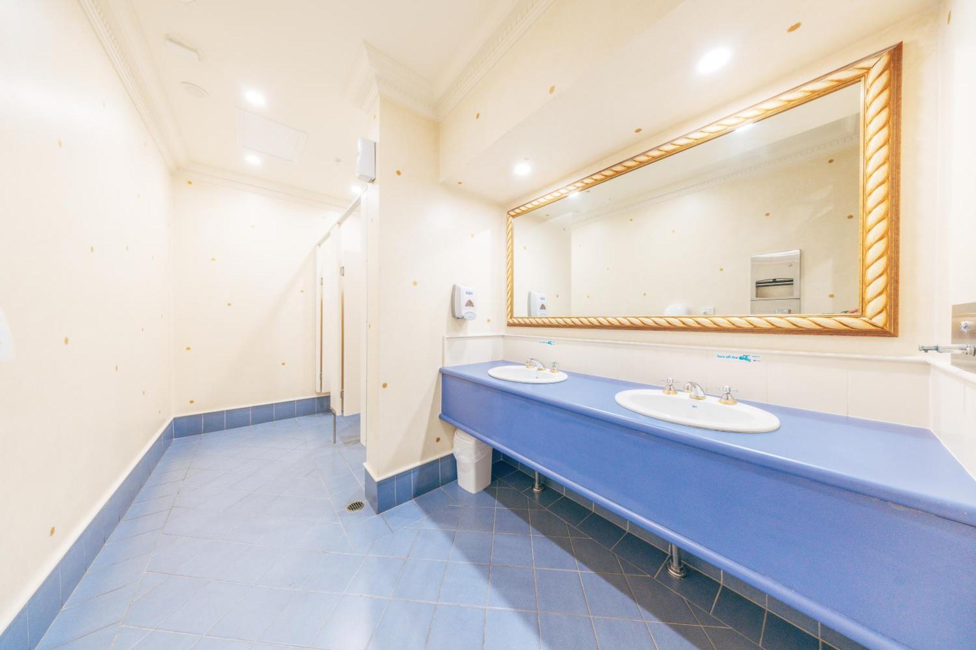 Maze Backpackers - Gold Coast Hostel Εξωτερικό φωτογραφία