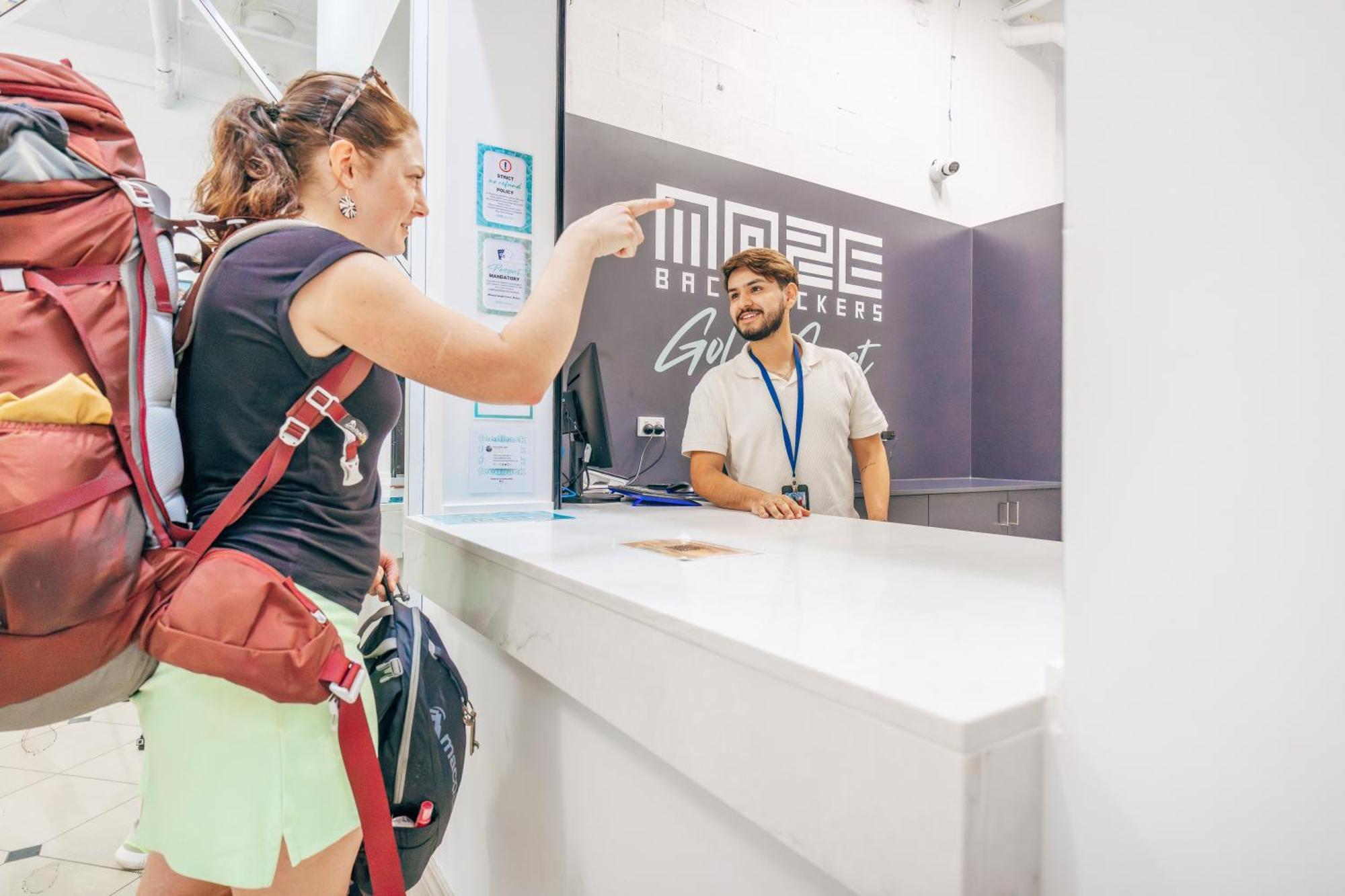 Maze Backpackers - Gold Coast Hostel Εξωτερικό φωτογραφία