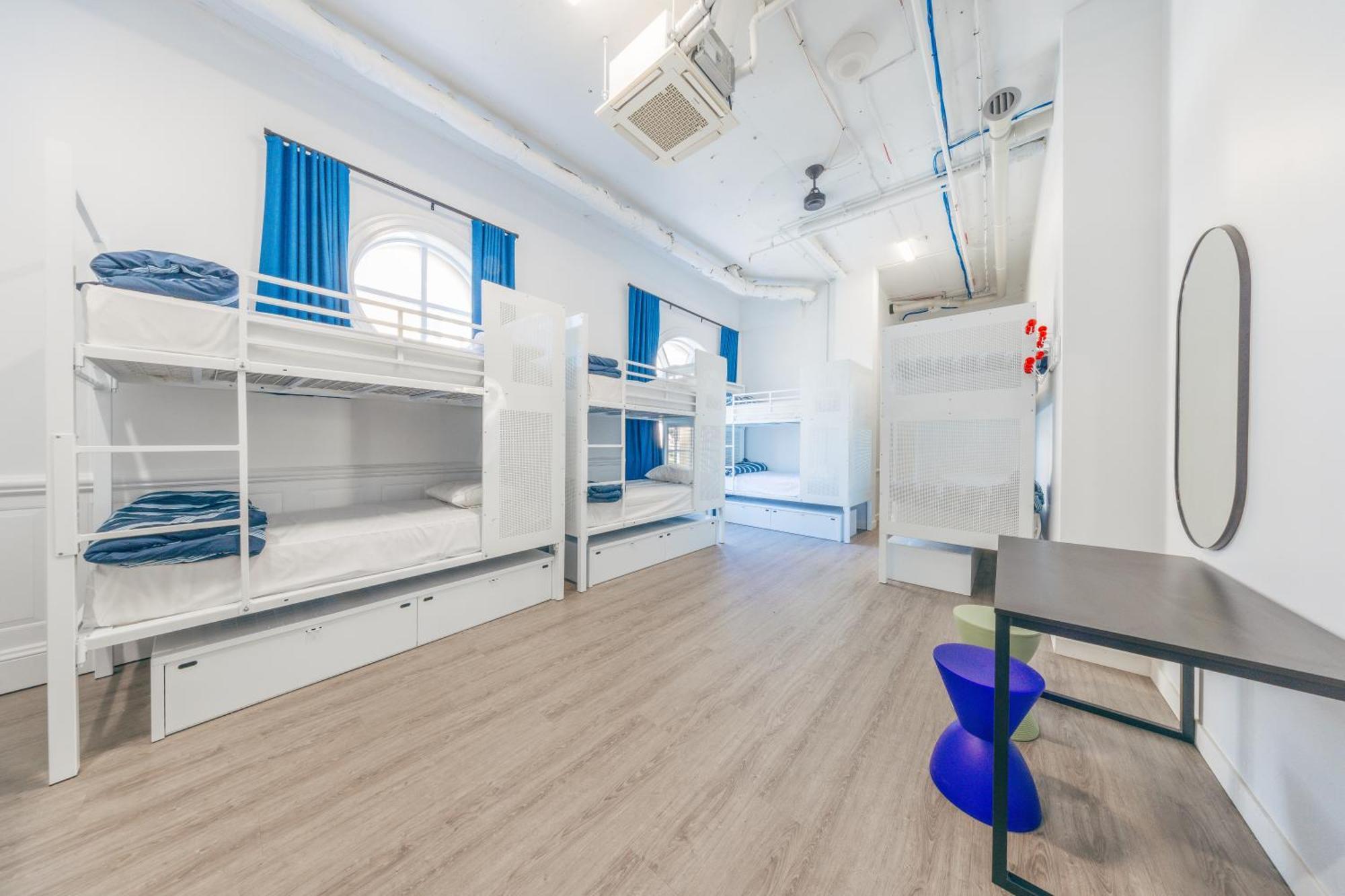 Maze Backpackers - Gold Coast Hostel Εξωτερικό φωτογραφία