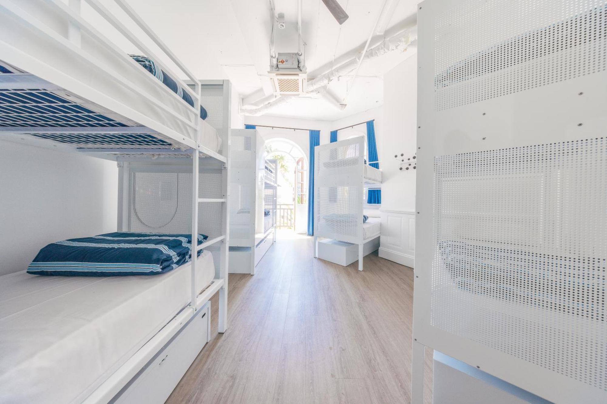 Maze Backpackers - Gold Coast Hostel Εξωτερικό φωτογραφία