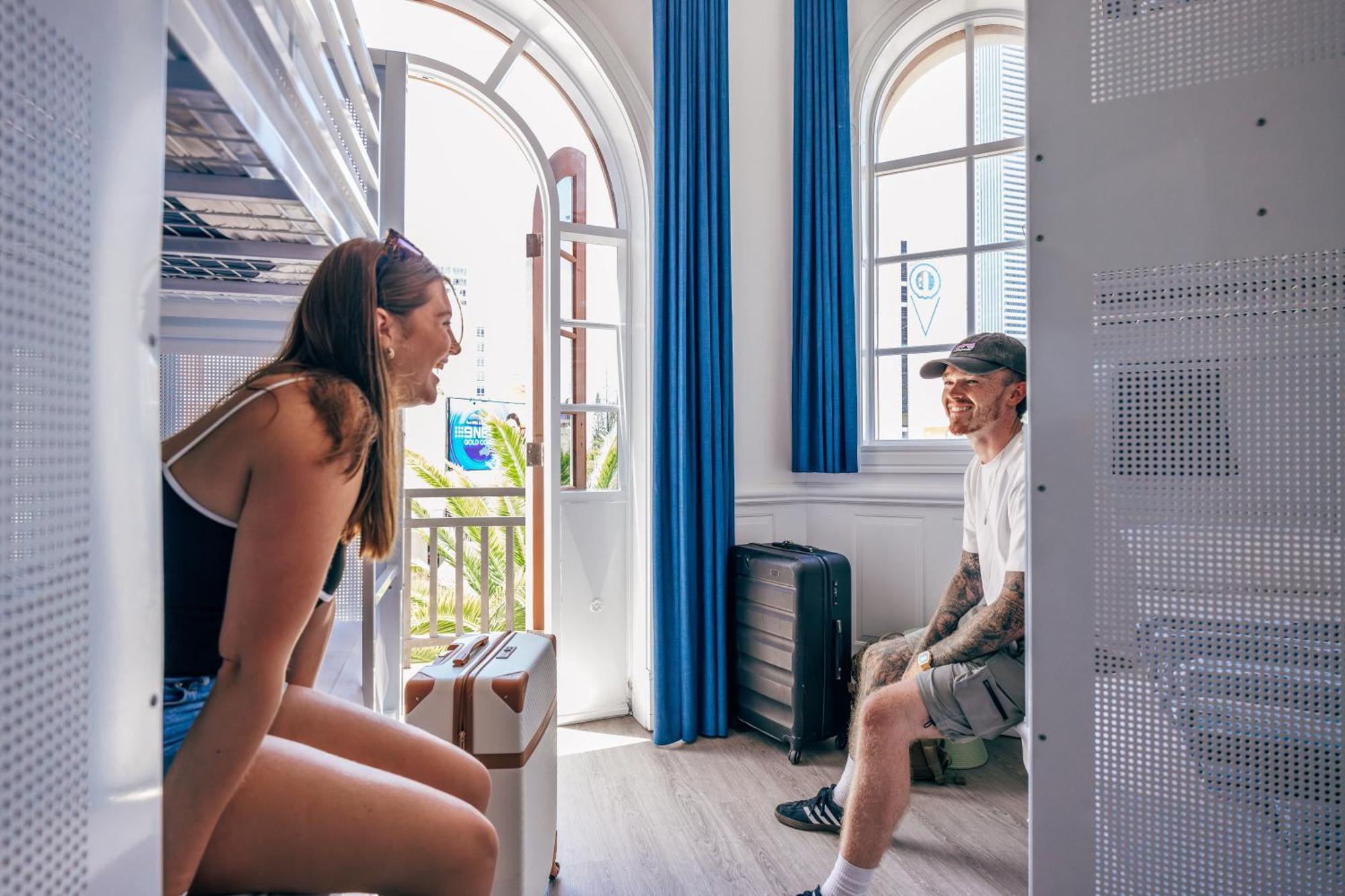 Maze Backpackers - Gold Coast Hostel Εξωτερικό φωτογραφία